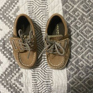 Sperry Toddler boat shoes. Size 6.